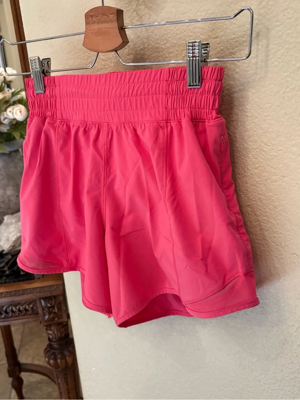 Lululemon Women Athletic Pink Hotty High-Rise Running Lined Shorts Size 2